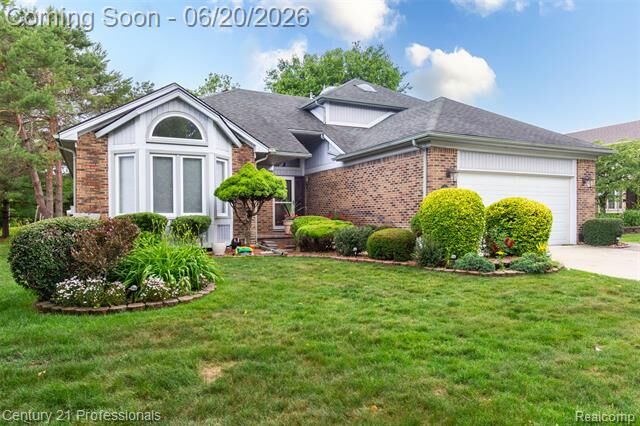 Property Photo:  6241 Smithfield Drive  MI 48085 