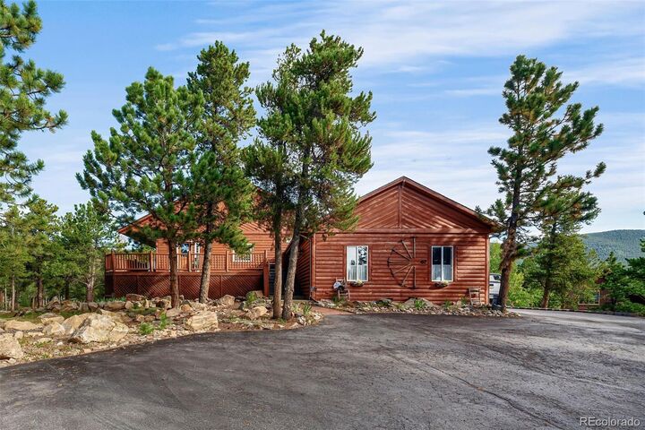 Property Photo:  67 Aspen Lane  CO 80422 