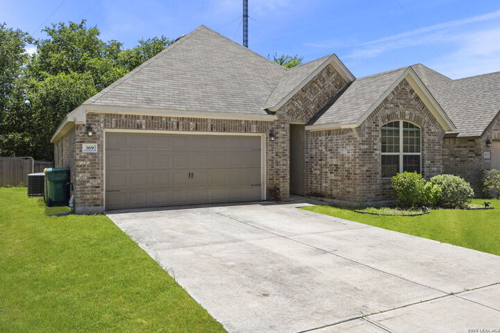 Property Photo: 369 Derby Dr TX 78006