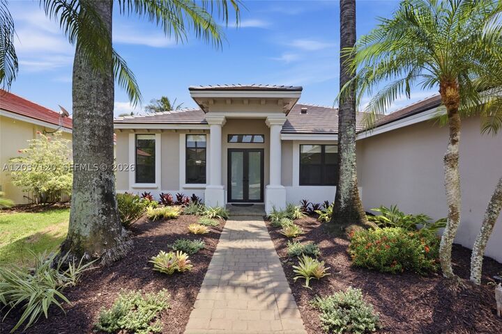 Property Photo: 2048 Quail Roost Dr FL 33327