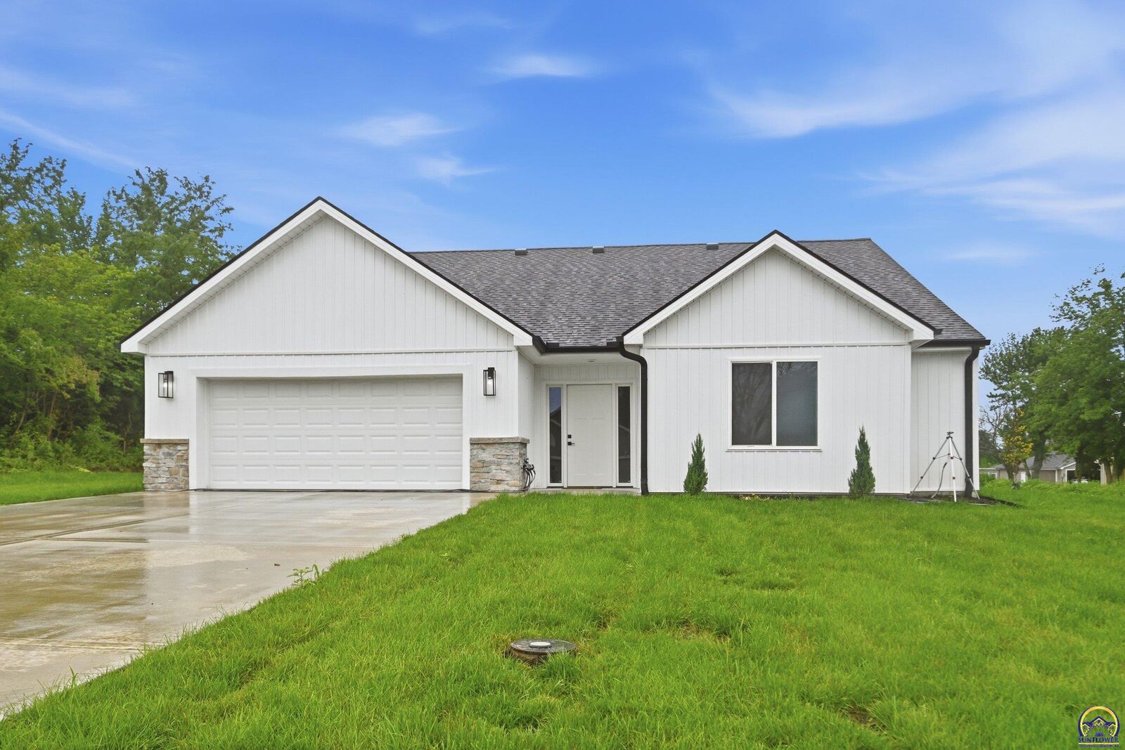 Property Photo:  7847 Seneca Lake Rd  KS 66070 