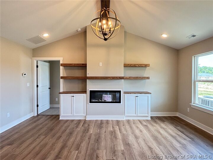 Property Photo: 5124 Woodstone Circle 150 IN 47130