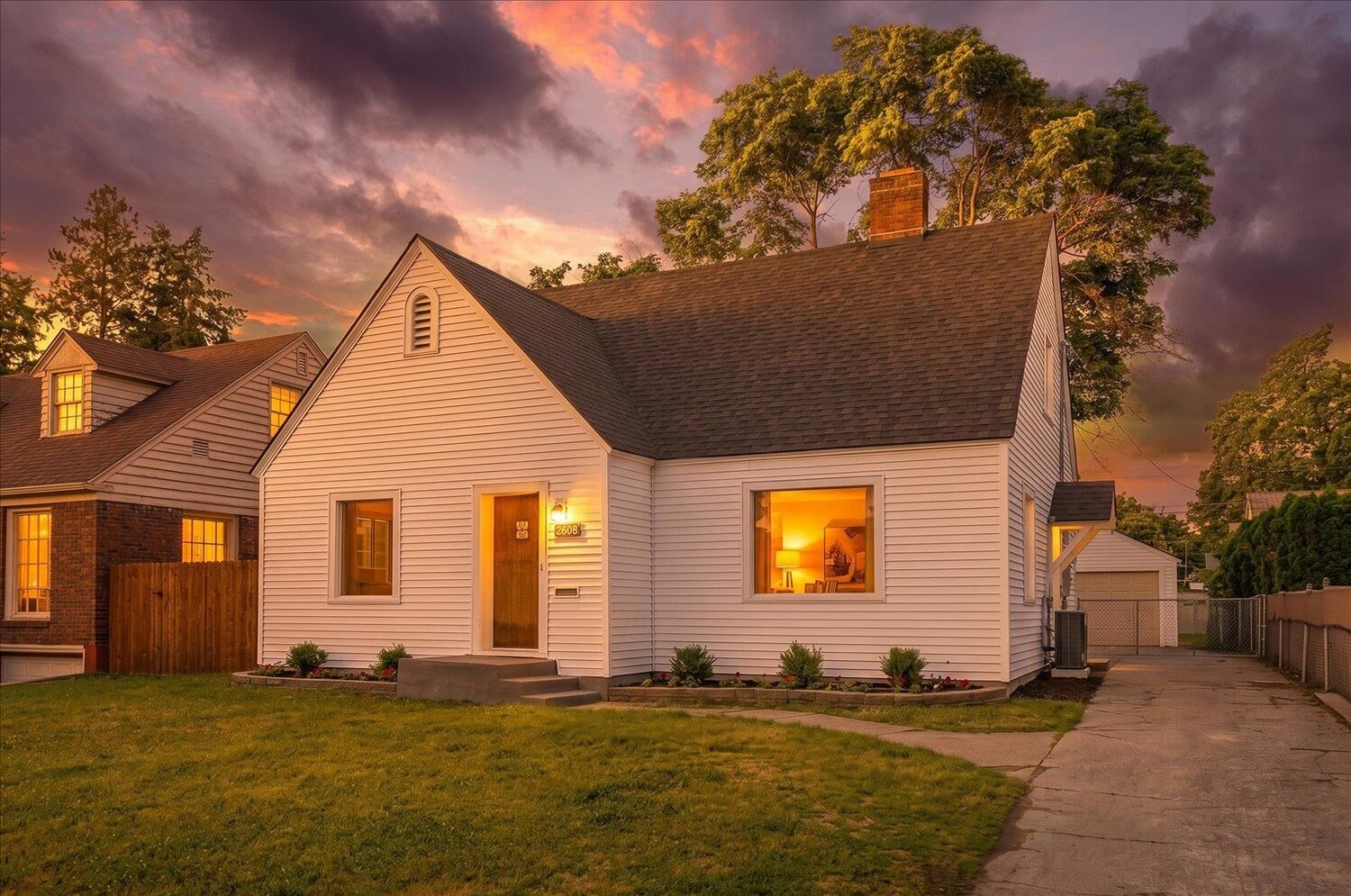Property Photo:  2608 N Calispel St  WA 99205 