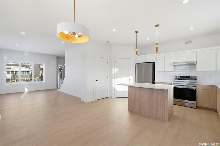 1428 Besnard Drive — photo 1