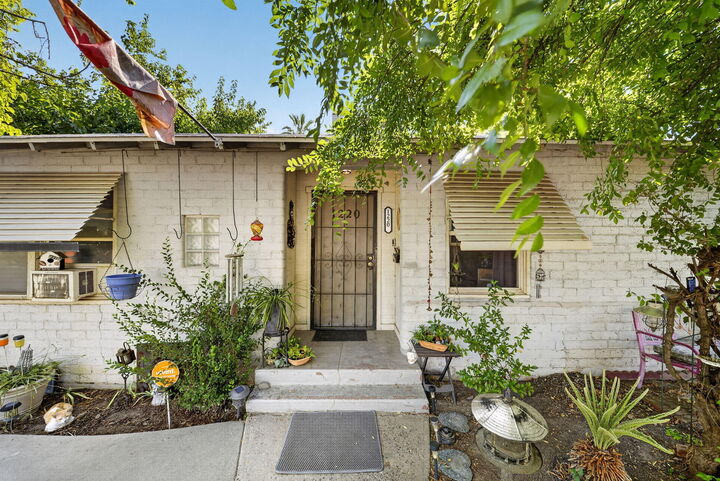 Property Photo: 1220 N Highland Street CA 93291