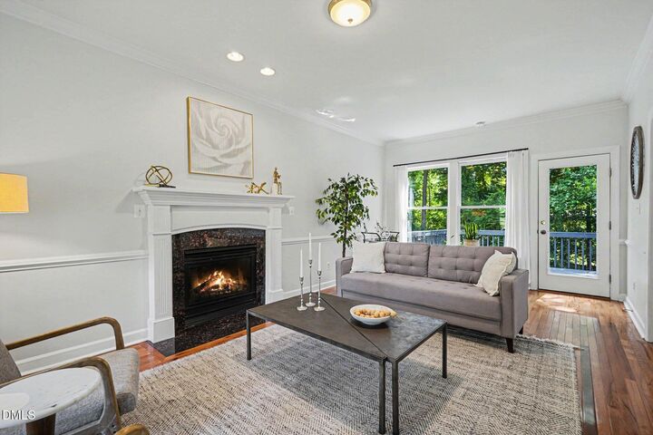 Property Photo: 903 Baileymoor Court NC 27526
