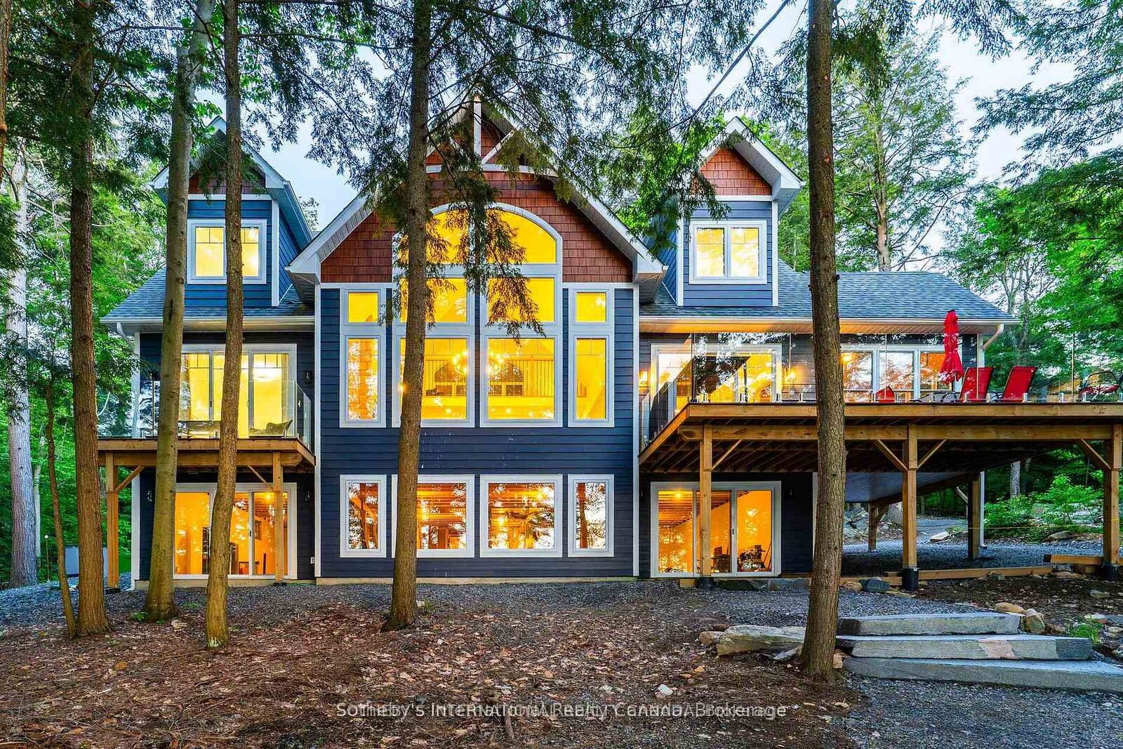 Property Photo: 8091 Lake Joseph Road 6 ON P0C 1H0