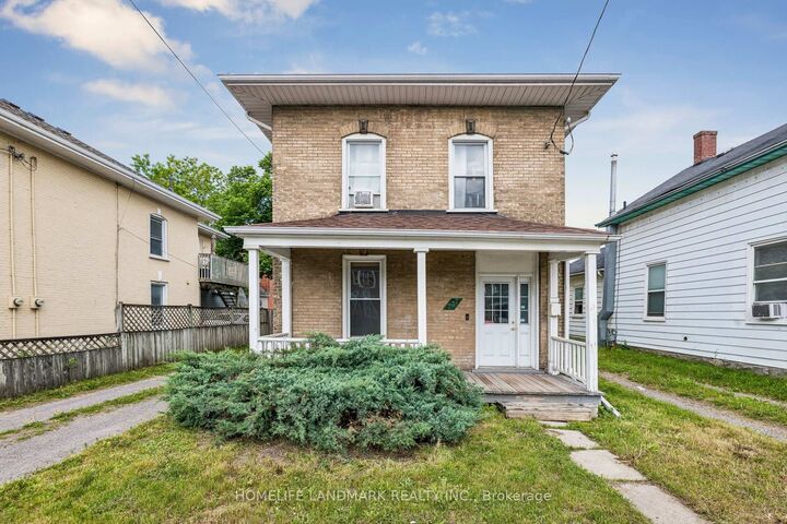 737 Water Street — photo 1
