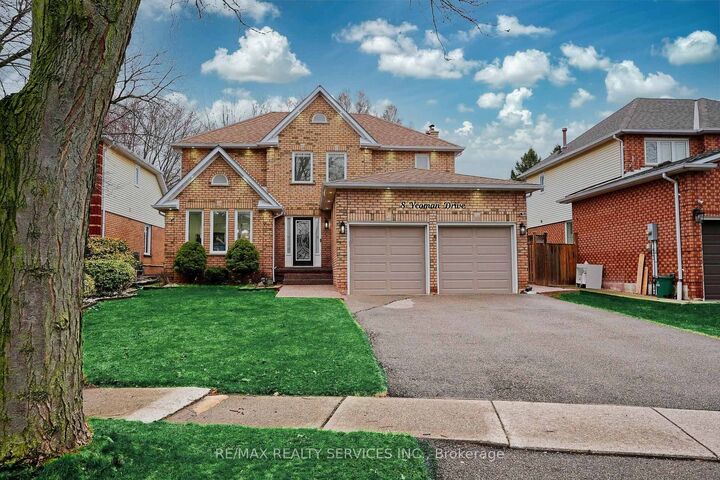 8 Yeoman Drive — photo 1