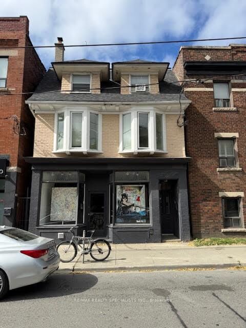 Property Photo: 1052 Bathurst Street ON M5R 3G7