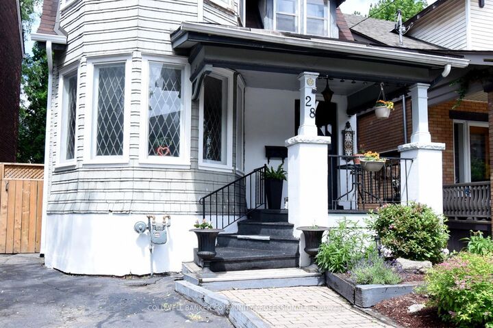Property Photo:  28 St Clair Avenue  ON L8M 2N3 