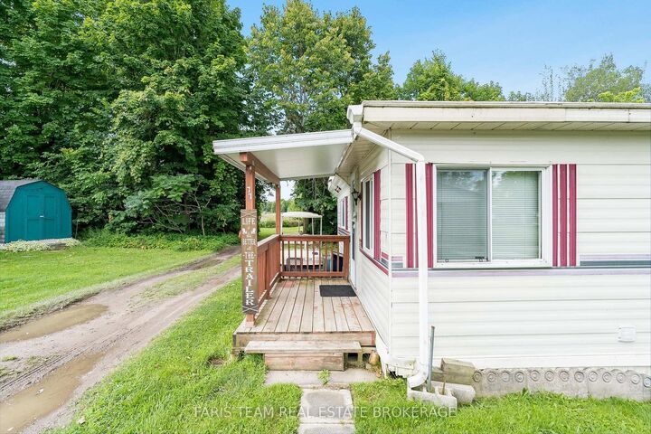 Property Photo: 77 Stans Circle ON L4R 0B8