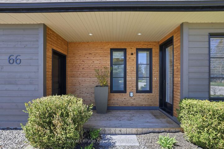 Property Photo: 66 Gordon Crescent ON N4L 1C7