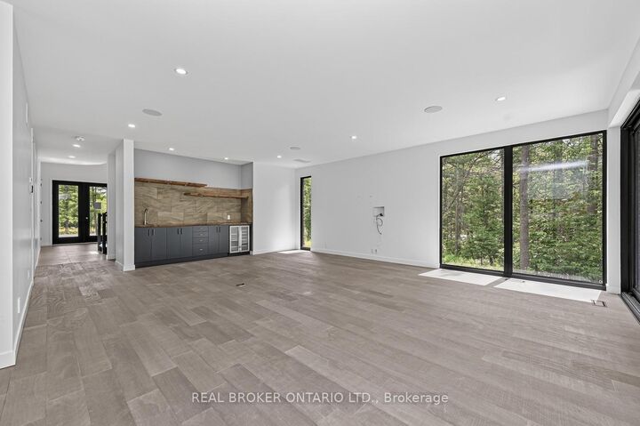 Property Photo: 2068 Richmond Road ON K7A 4S7