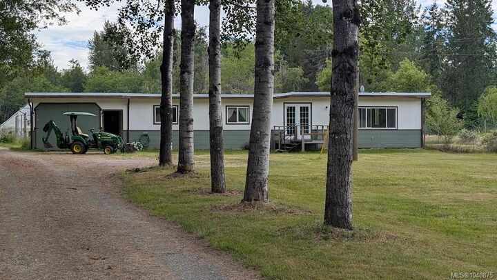 Property Photo: 1476 Ruffels Rd BC V0R 1V0