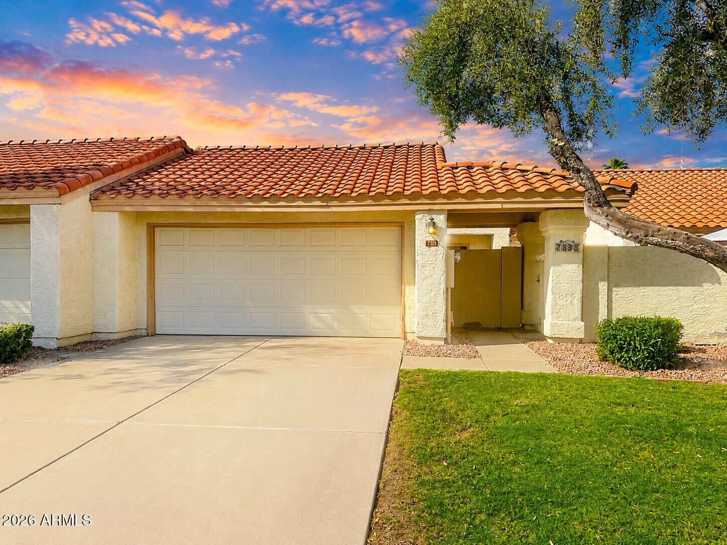 Property Photo: 7313 S Bonarden Lane AZ 85283