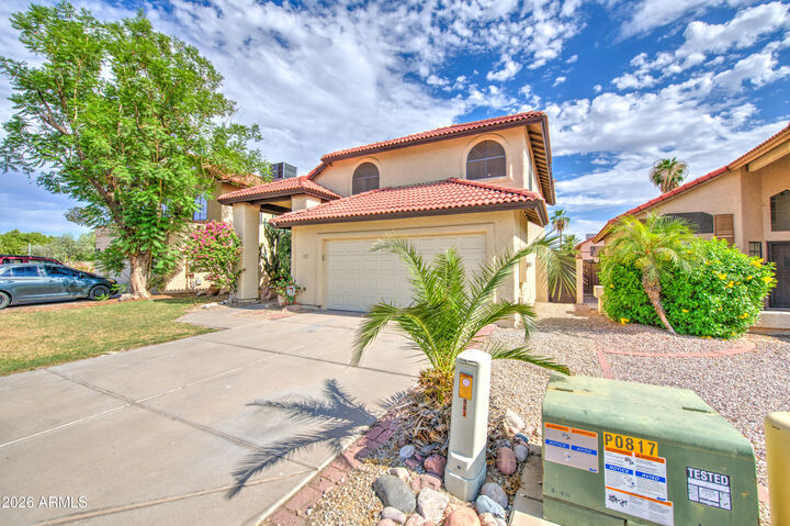 Property Photo: 963 E Calle Del Norte -- AZ 85225