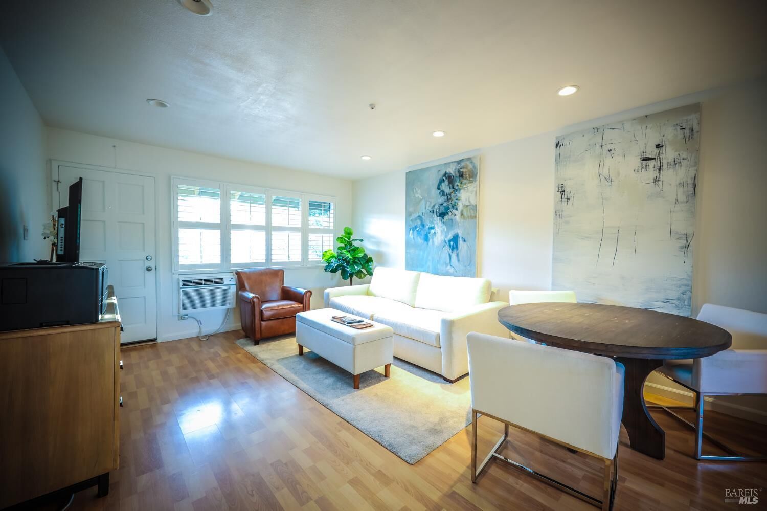 Property Photo: 426 North Street 14 CA 95448