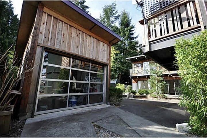 Property Photo: 937 Underhill Drive BC V4M 2V4