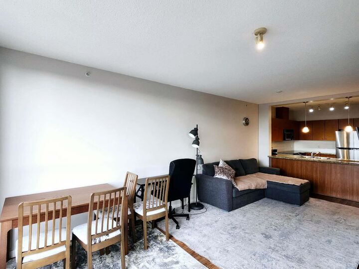 Property Photo:  511 Rochester Avenue 709  BC V3K 0A2 
