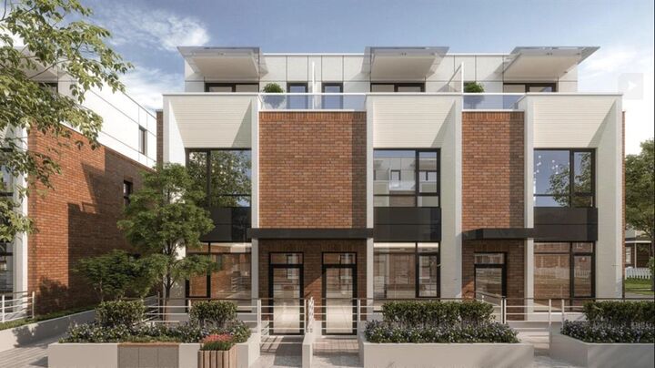 6256 Oak Street — photo 1