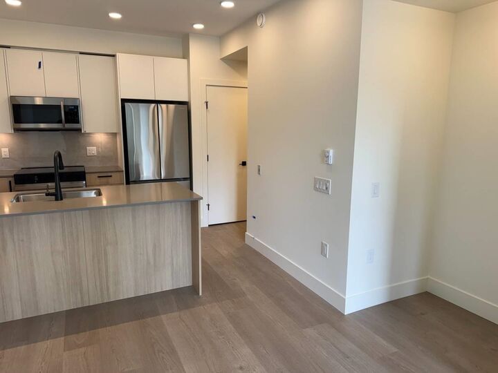 Property Photo: 10065 133 Street 40X BC V3T 3Y6
