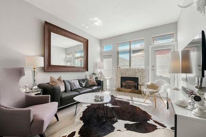 136 W 4th Street D — photo 1