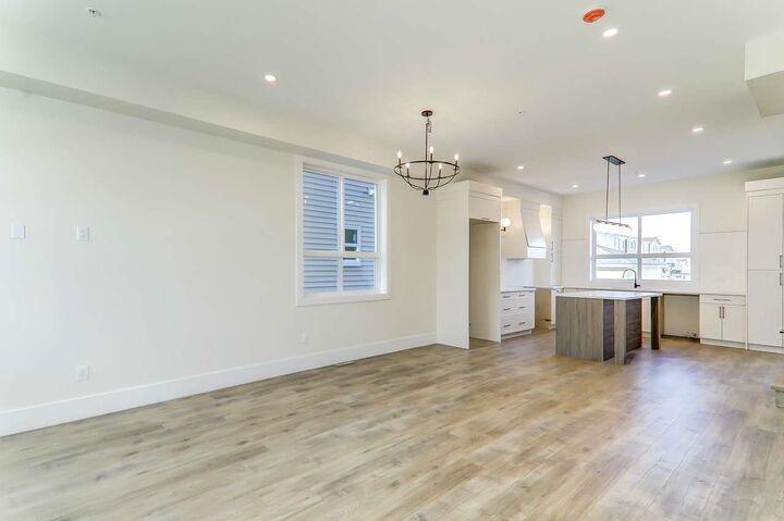 Property Photo: 20687 76 Avenue BC V3V 1V5