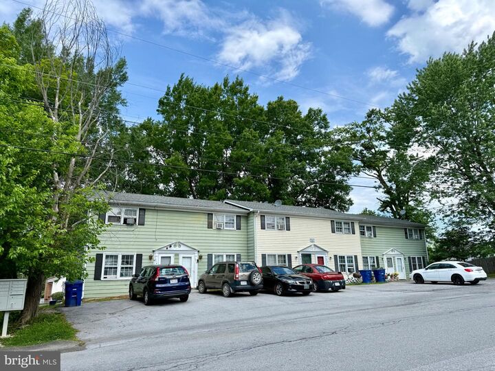 Property Photo: 1206 Massanutten Avenue VA 22630
