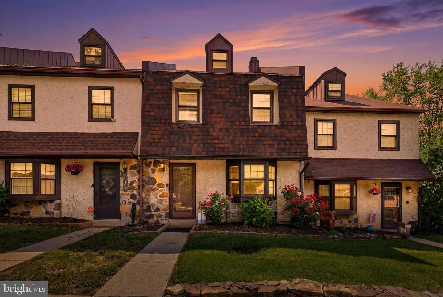 Property Photo: 208 Smallwood Court 208 PA 19380