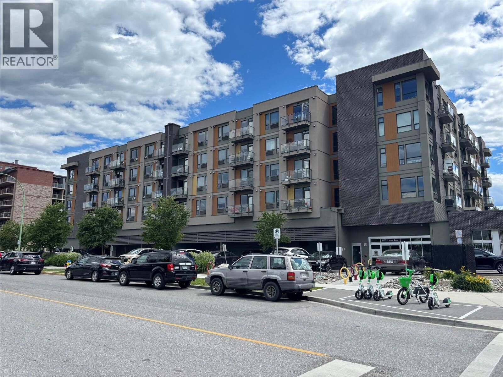 Property Photo:  925 Leon Avenue 638  BC V1Y 0E5 