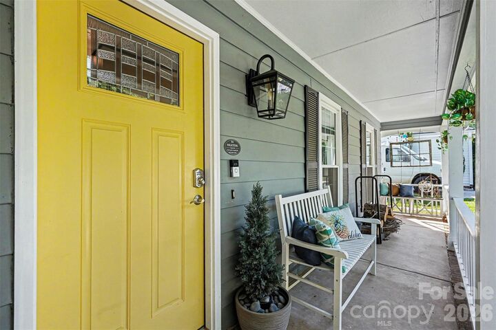 Property Photo: 8521 Milton Morris Drive NC 28227