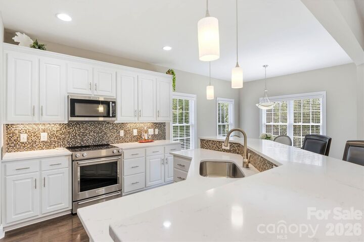 Property Photo:  7882 Ballentrae Place  NC 28164 
