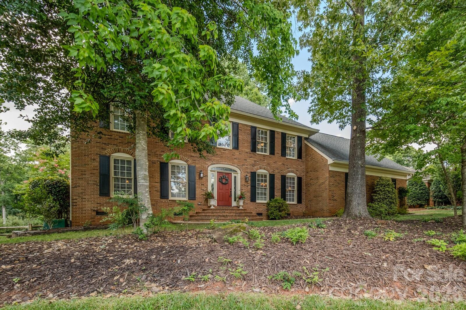 Property Photo:  5910 Summerston Place  NC 28277 