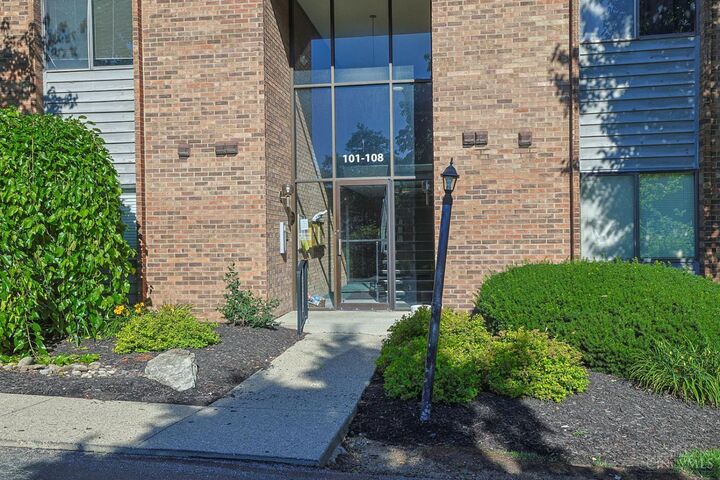 Property Photo:  1544 W Galbraith Road  OH 45231 
