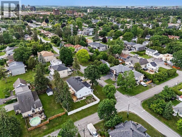 Property Photo:  50 Lotta Avenue  ON K2G 6B5 