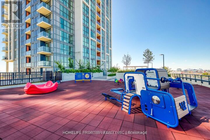 Property Photo:  50 Thomas Riley Road Southeast 722  ON M9N 0C5 
