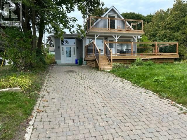 Property Photo: 5749 Lakeshore Road 2 ON L4A 7X3