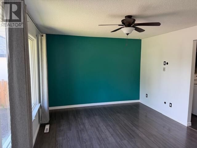 Property Photo:  17 Velva Ave  ON P7A 6N4 