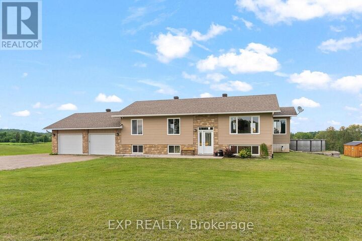 Property Photo:  566A Pinnacle Road  ON K7V 3Z6 
