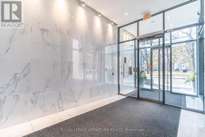Property Photo:  39 Brant Street 603  ON M5V 0M8 