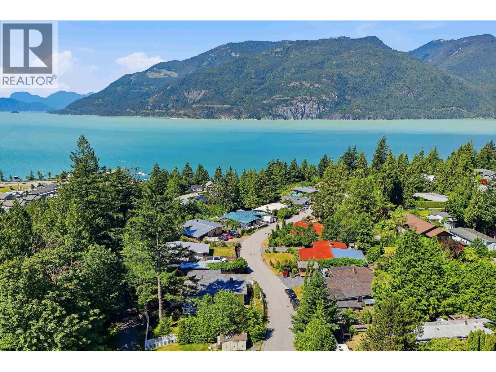 Property Photo: 868 Upper Crescent BC V8B 1J2