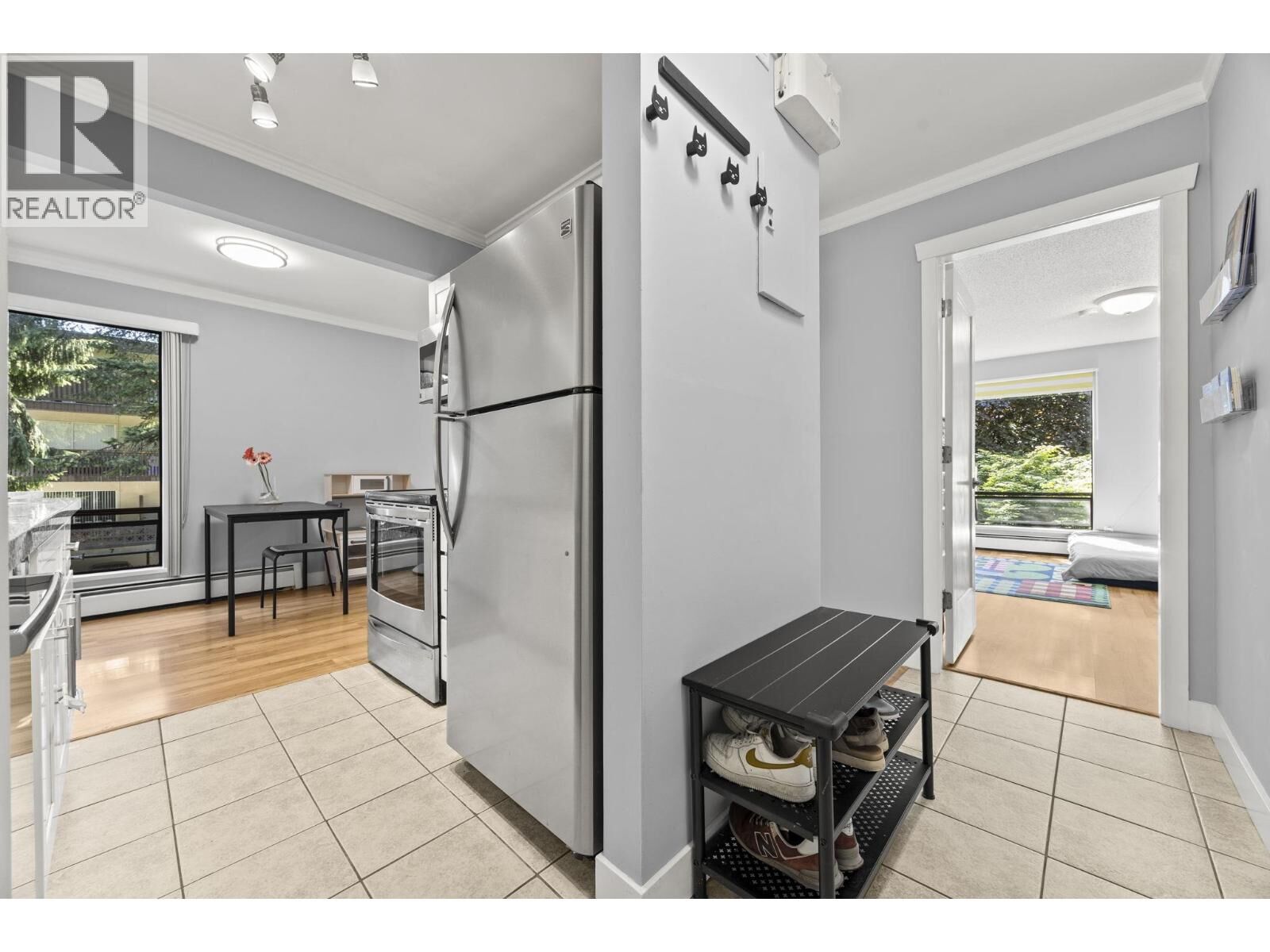 Property Photo: 330 Cedar Street 204 BC V3L 3P1