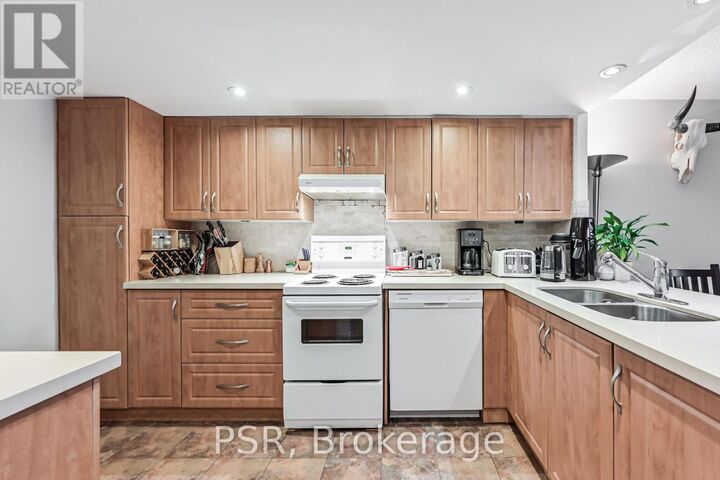 Property Photo: 60 Homewood Avenue 330 ON M4Y 2X4