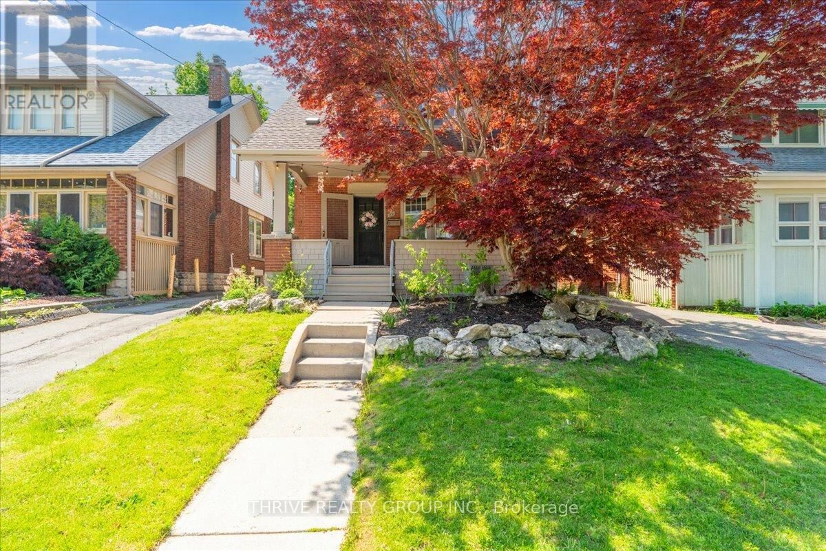 Property Photo:  251 Ridout Street South  ON N6C 3Y5 
