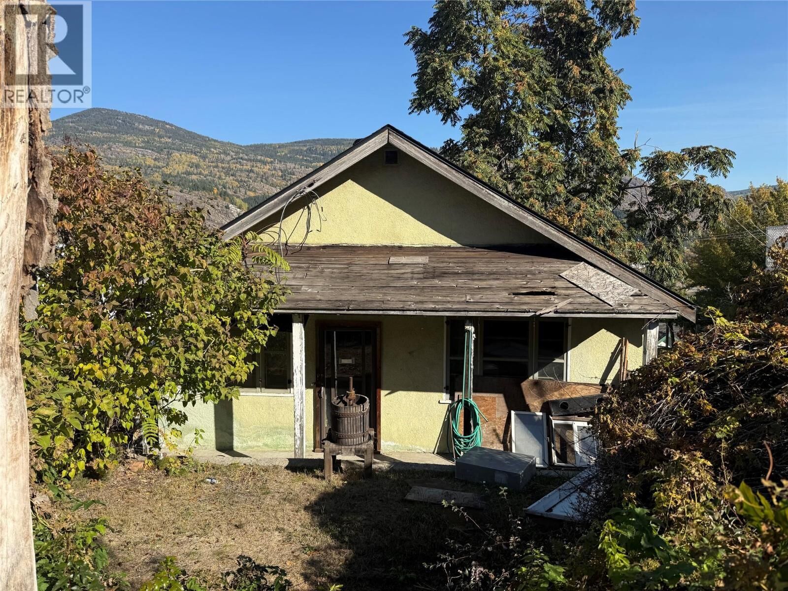 Property Photo:  1422 Green Avenue Lane  BC V1R 4K2 