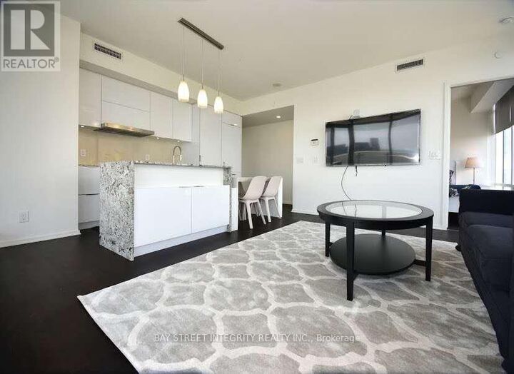 Property Photo:  1 Bloor Street East 3801  ON M4W 1A9 