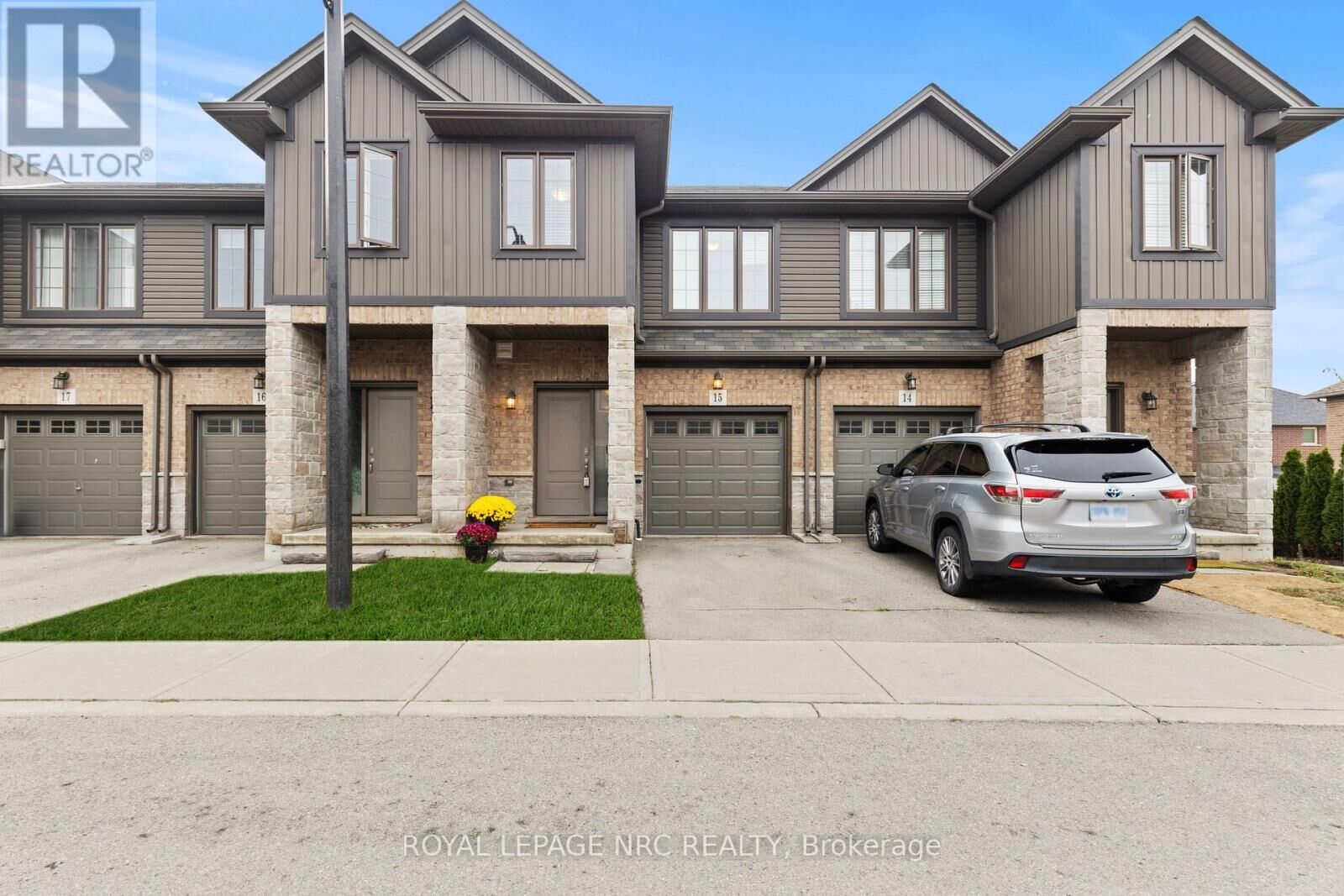 Property Photo:  377 Glancaster Road 15  ON L9G 0G4 