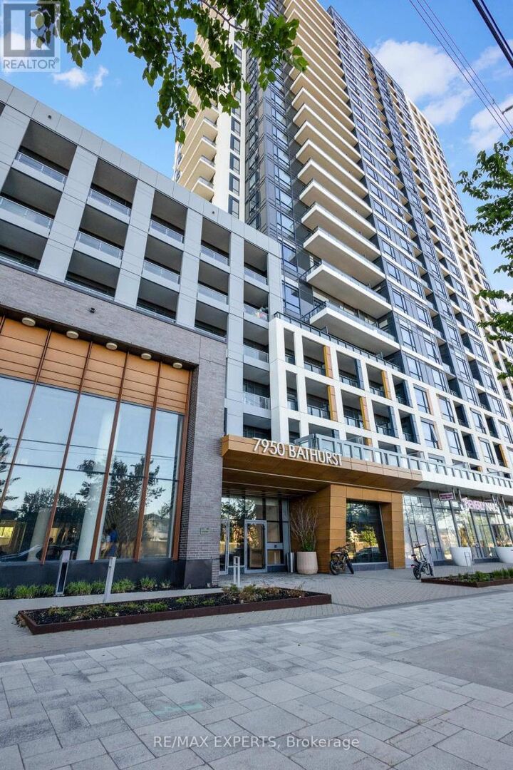 Property Photo: 7950 Bathurst Street 1501 ON L4J 0L4