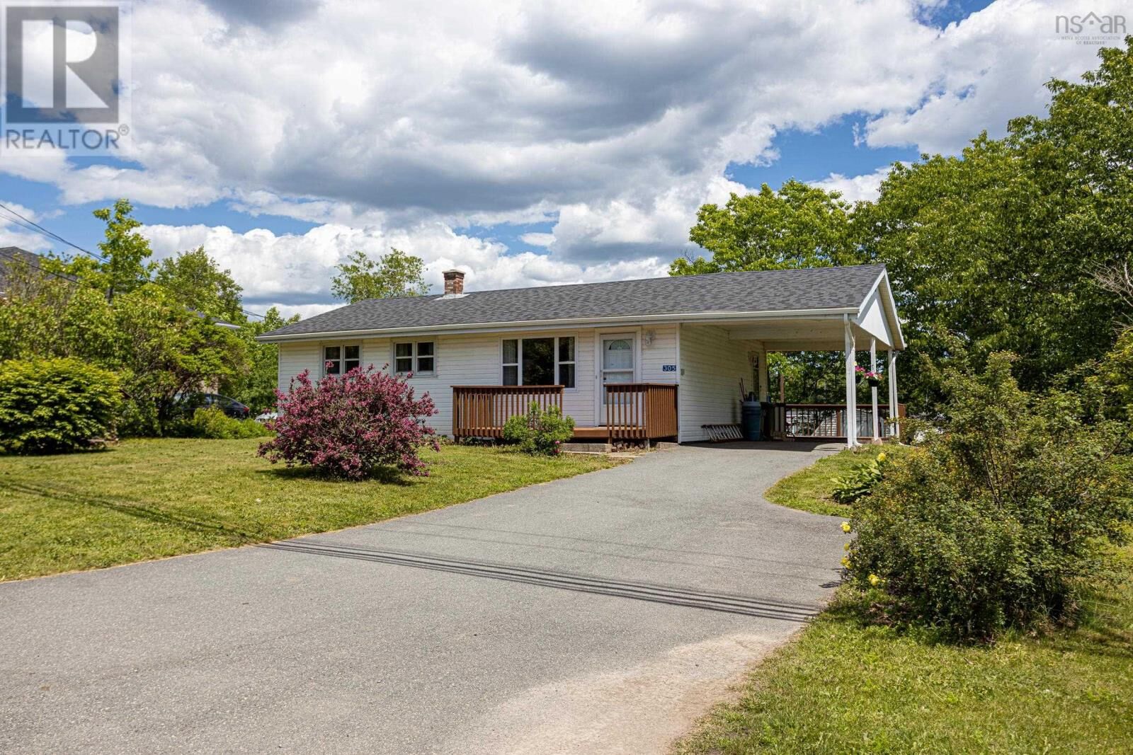 Property Photo:  305 Beaver Bank Road  NS B4E 1K1 